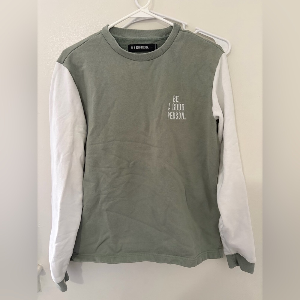 Long Sleeve Shirt - Olive and White